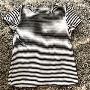 Robbed black and white tee